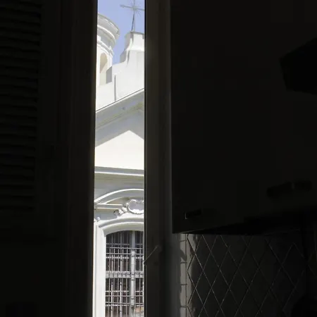 Casa Prilla Metro Materdei * Neapol