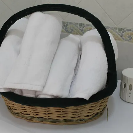 Homestay Casa Prilla Metro Materdei